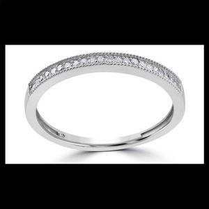 1/8 CTTW Diamond and 10K White Gold Wedding Band